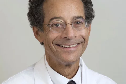 Dr.David Reuben