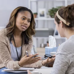 What’s the Difference Between a Psychologist and a Psychiatrist Counseling Session Between Professional and Patient